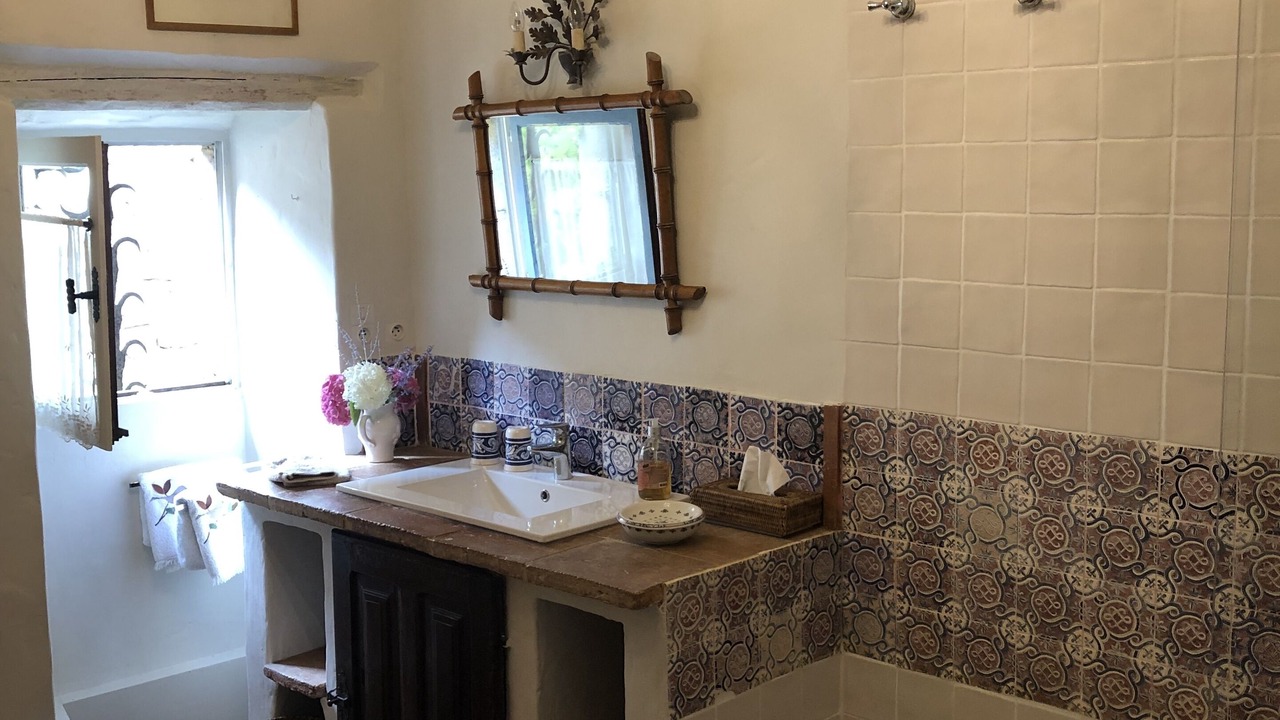 Photo of Bathroom in Labarthe-Bleys