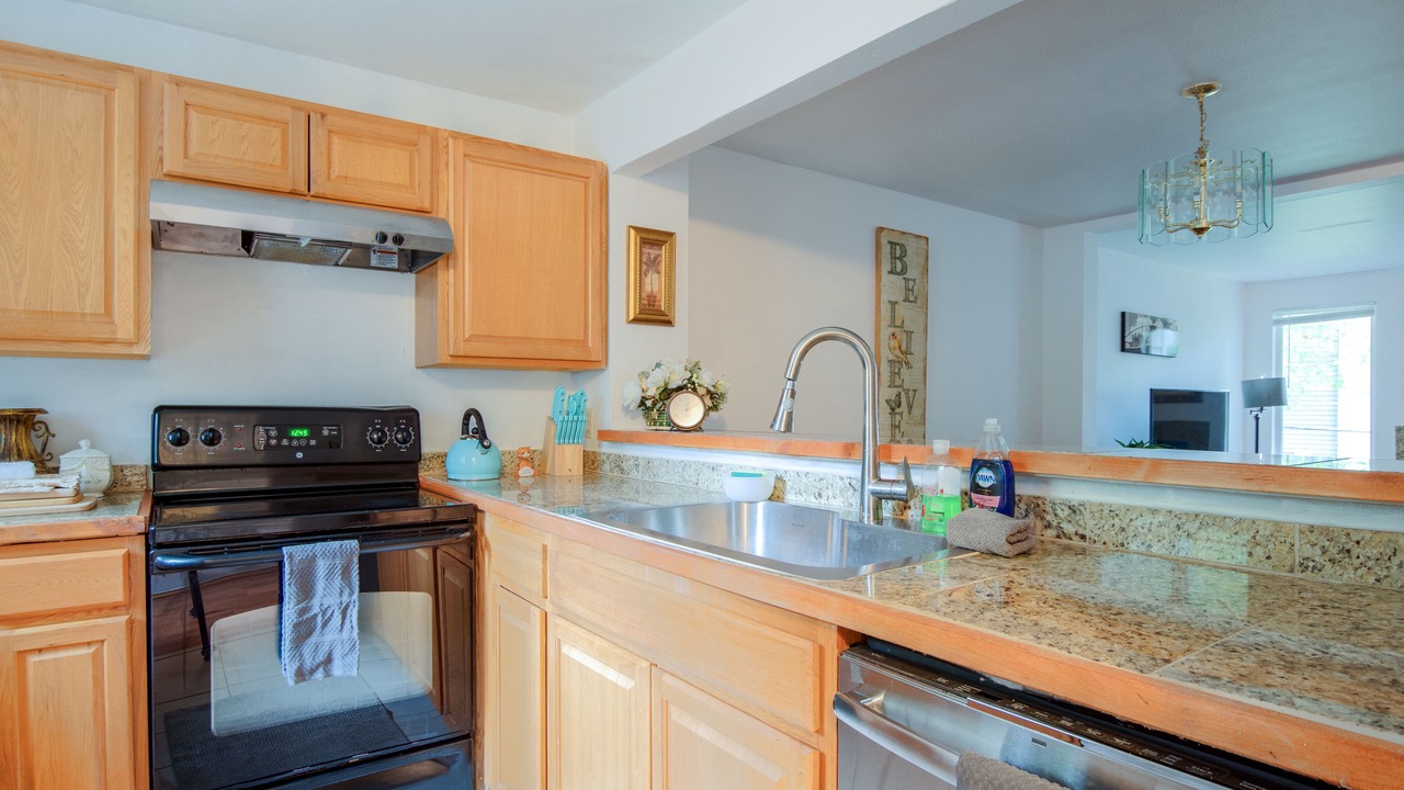 Photo of Kitchen in South Juanita