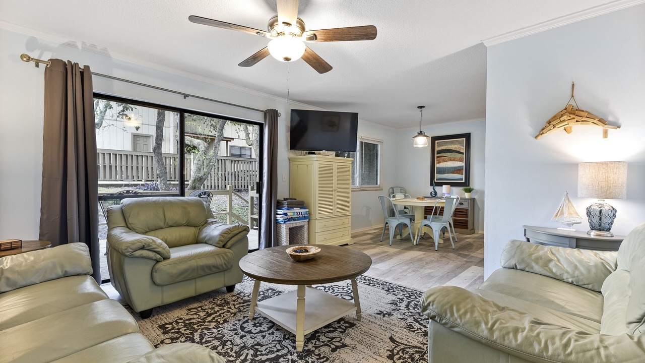 Photo of Livingroom in Fernandina Beach