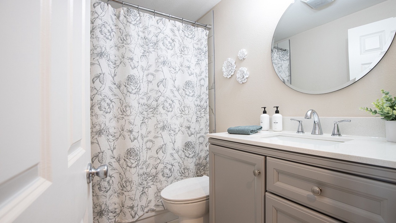 Photo of Bathroom in Sunrise Beach