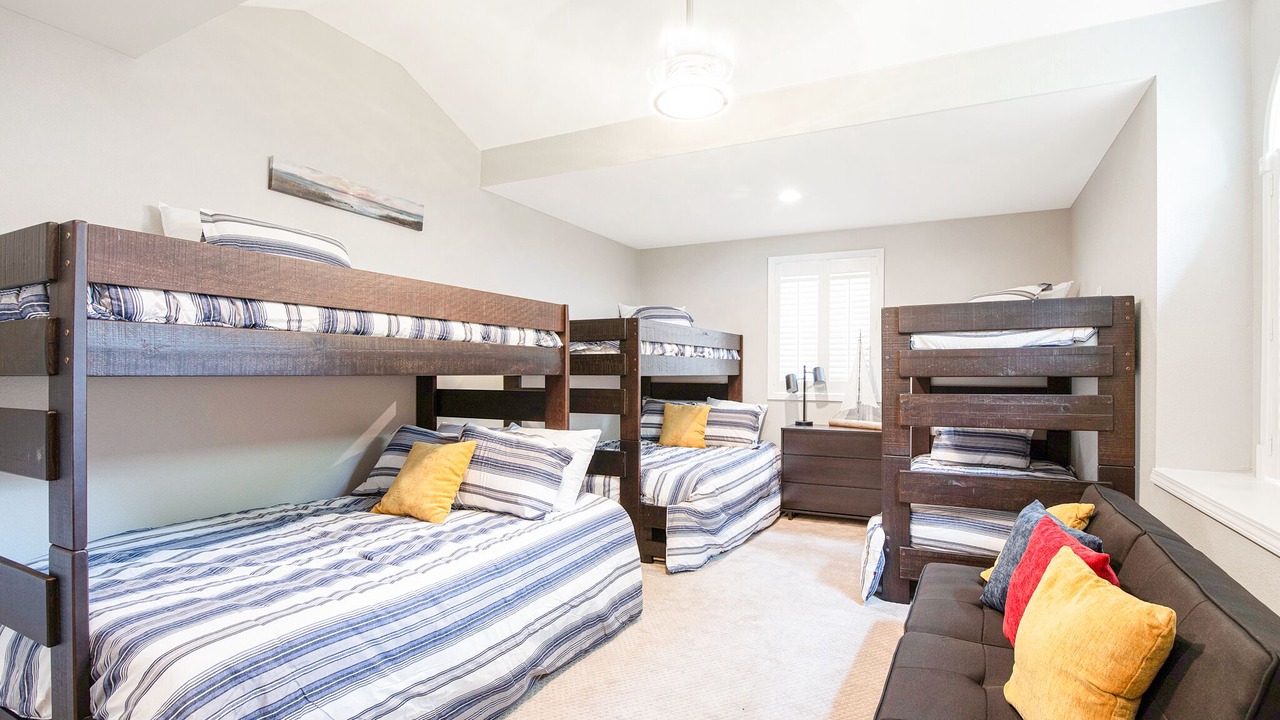 Photo of Bedroom in Sunrise Beach