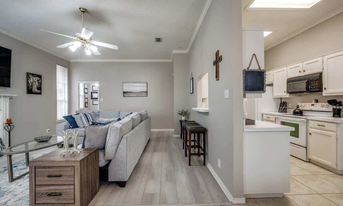 Photo of Livingroom in Denton
