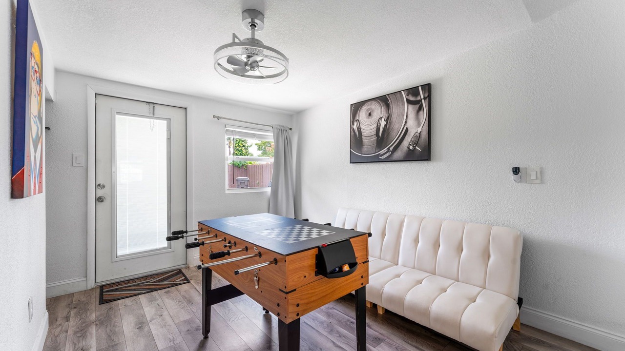 Photo of Bedroom in Lauderdale Lakes