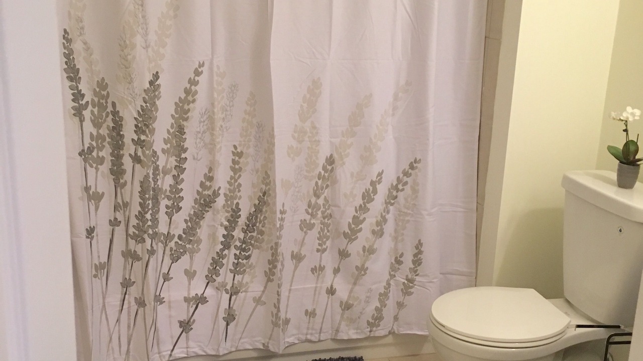 Photo of Bathroom in Shaw