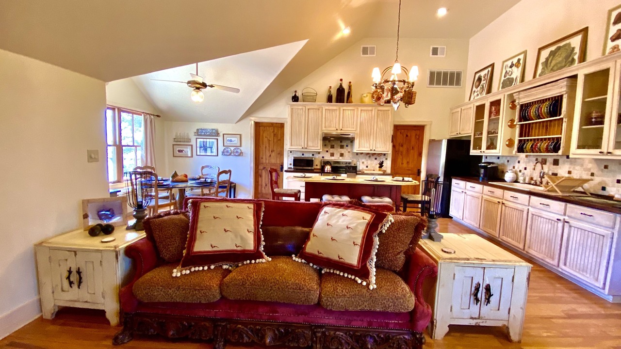 Photo of Livingroom in Marble Falls