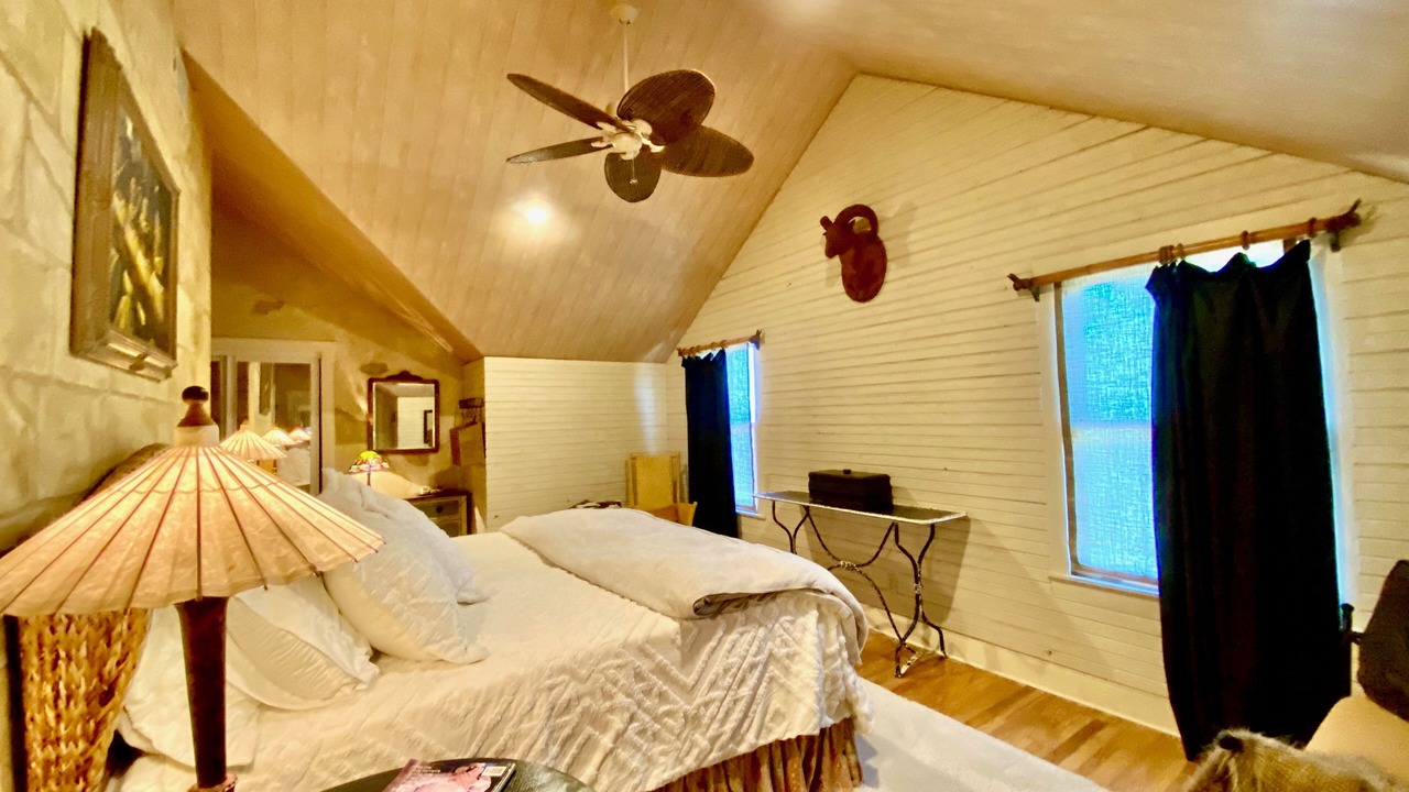 Photo of Bedroom in Marble Falls