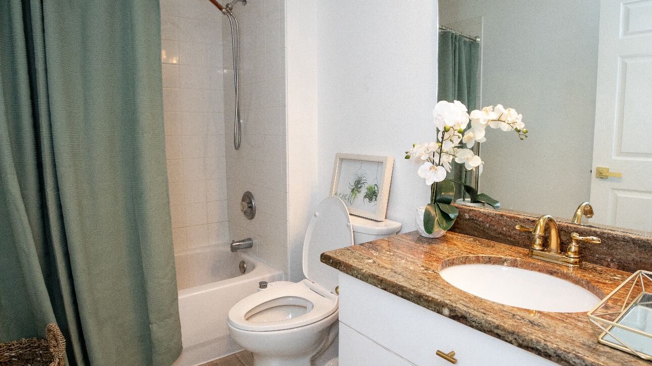 Photo of Bathroom in Oak Grove