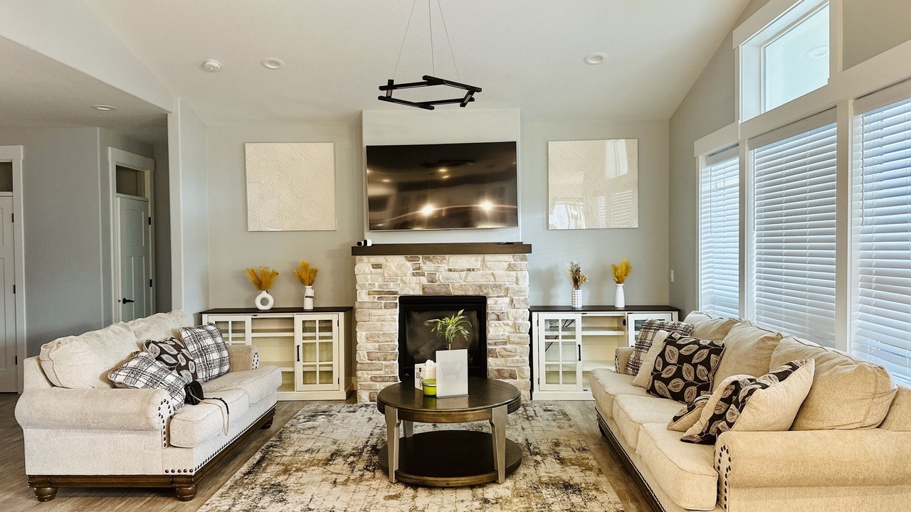 Photo of Livingroom in West Salem