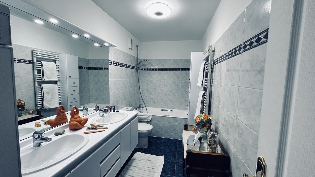 Photo of Bathroom in Necker