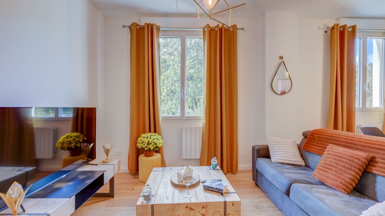 Photo of Livingroom in Savignac-les-Ormeaux
