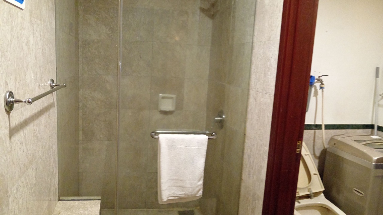 Photo of Bathroom in Imbi