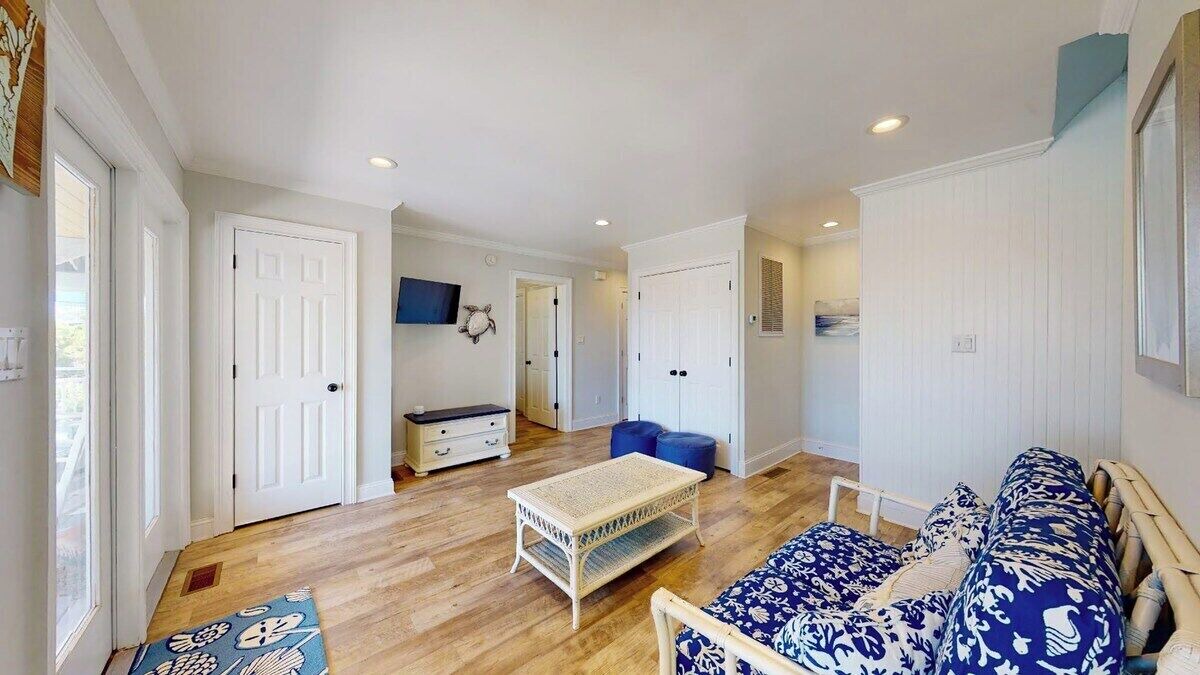 Photo of Livingroom in Bald Head Island