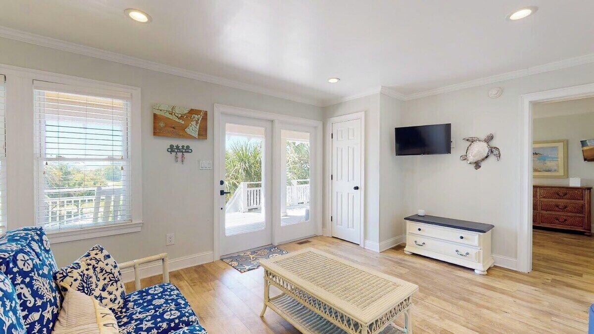 Photo of Livingroom in Bald Head Island