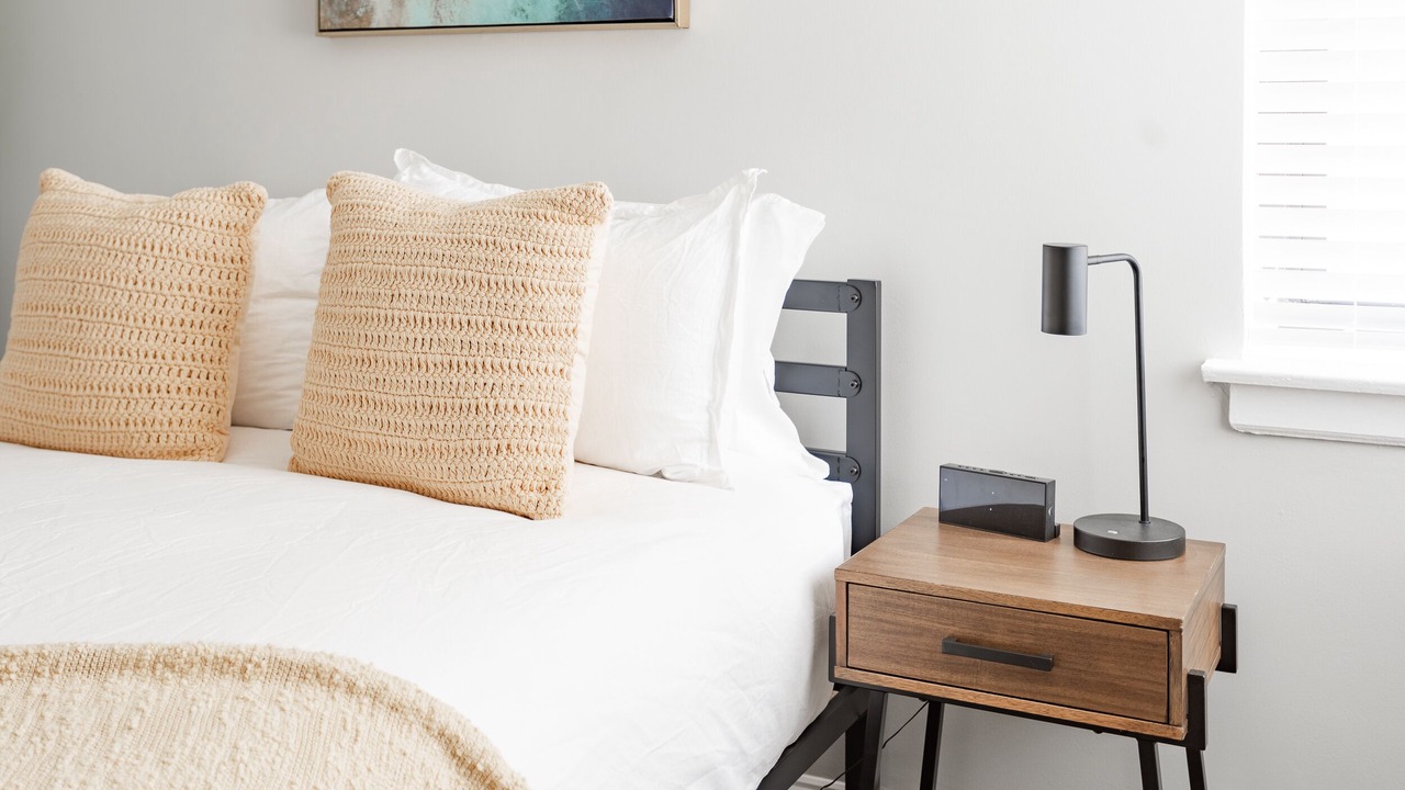 Photo of Bedroom in Rogers Park