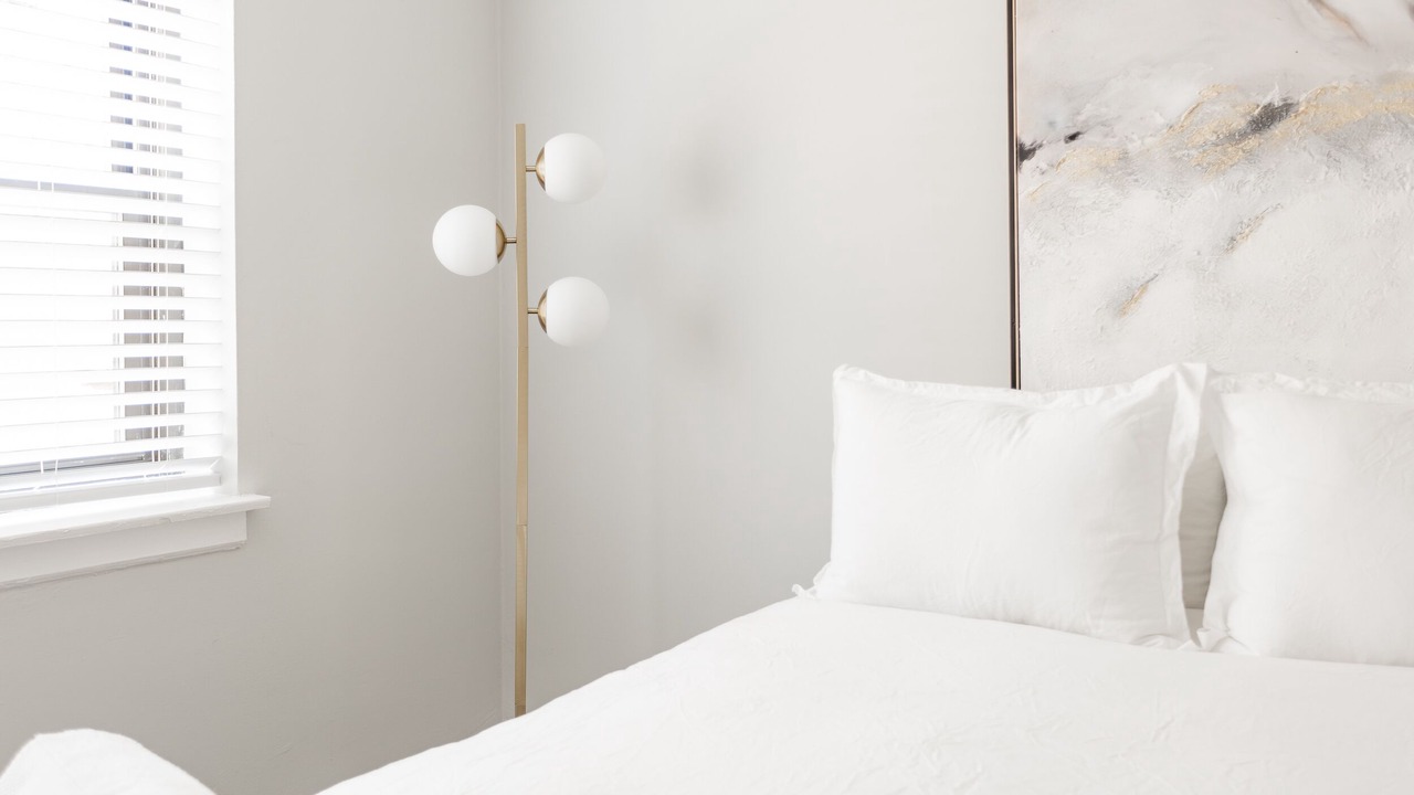 Photo of Bedroom in Rogers Park