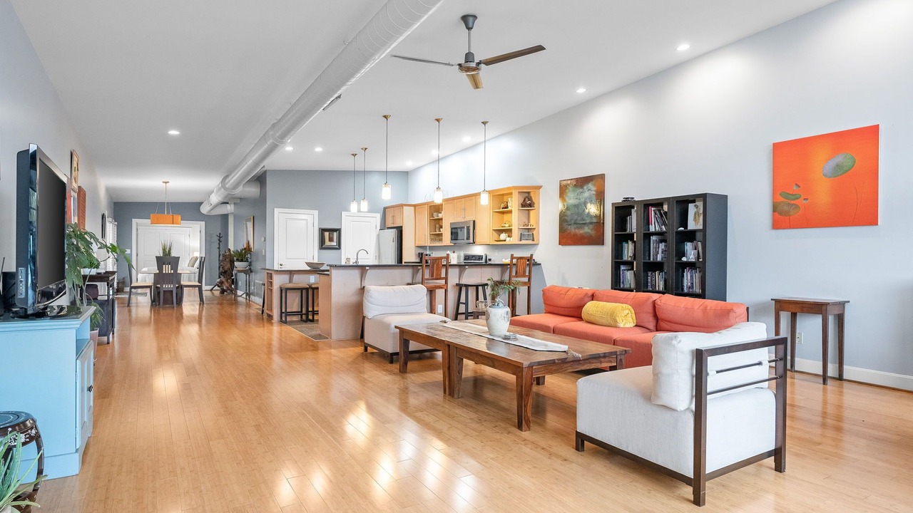 Photo of Livingroom in Tyler Park