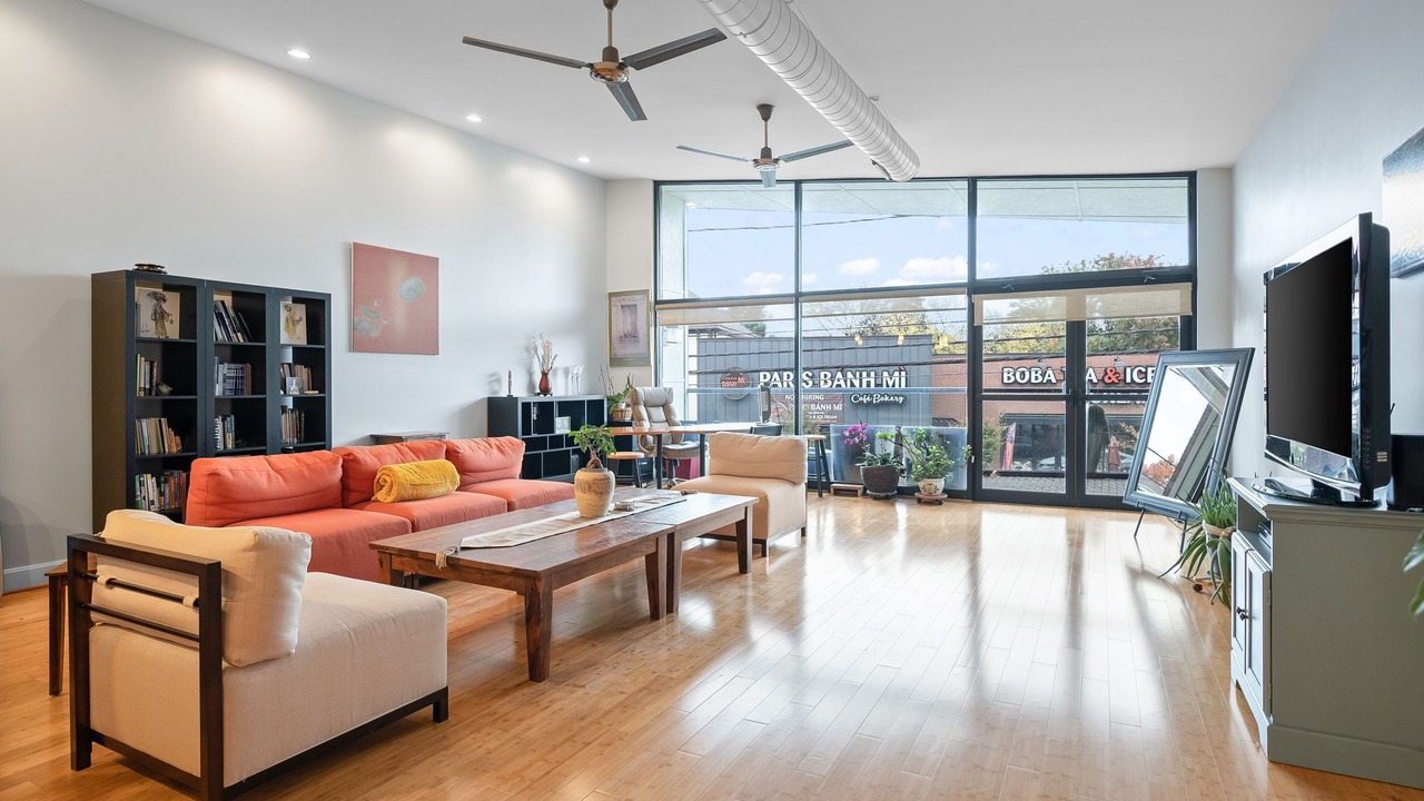 Photo of Livingroom in Tyler Park