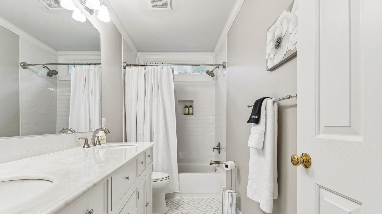 Photo of Bathroom in Clayton