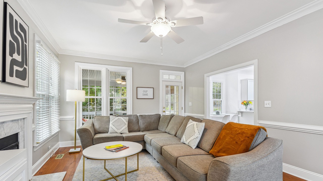 Photo of Livingroom in Clayton