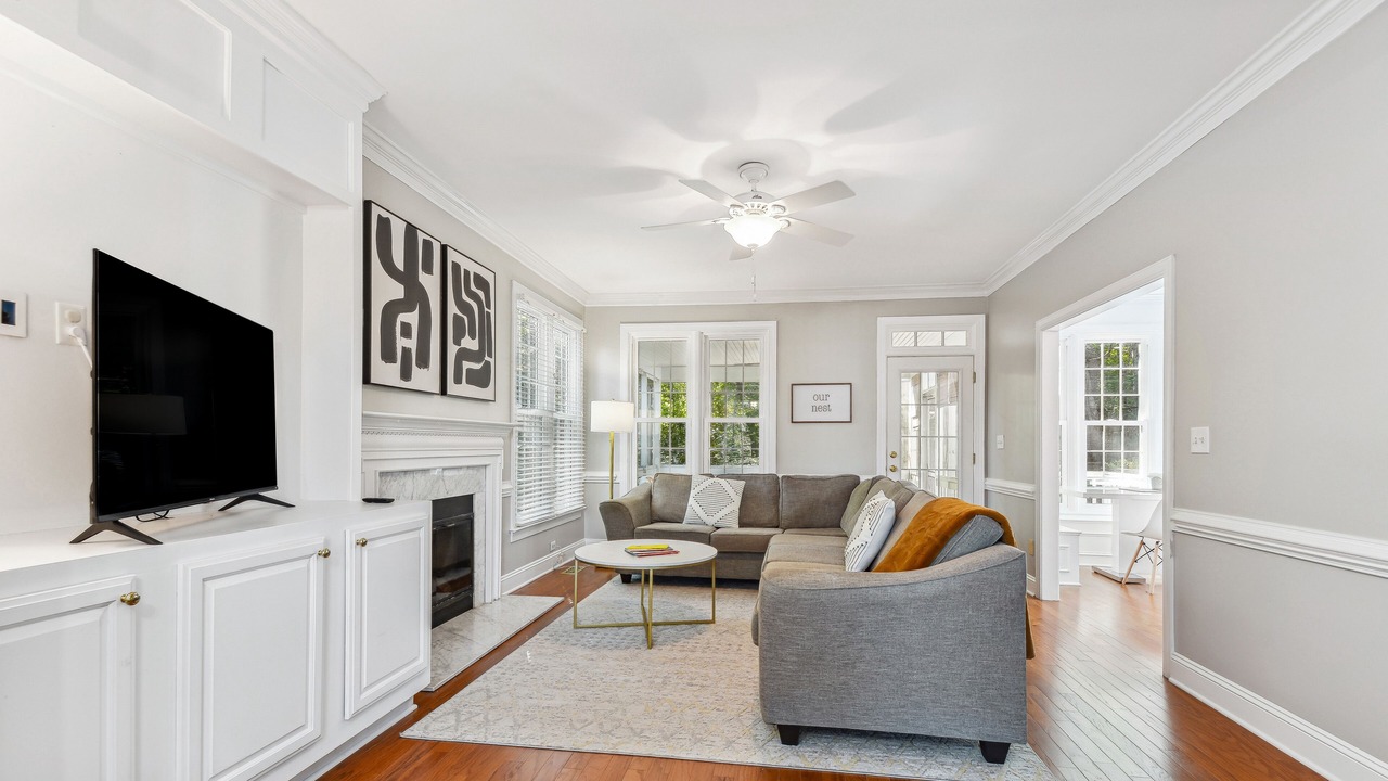 Photo of Livingroom in Clayton