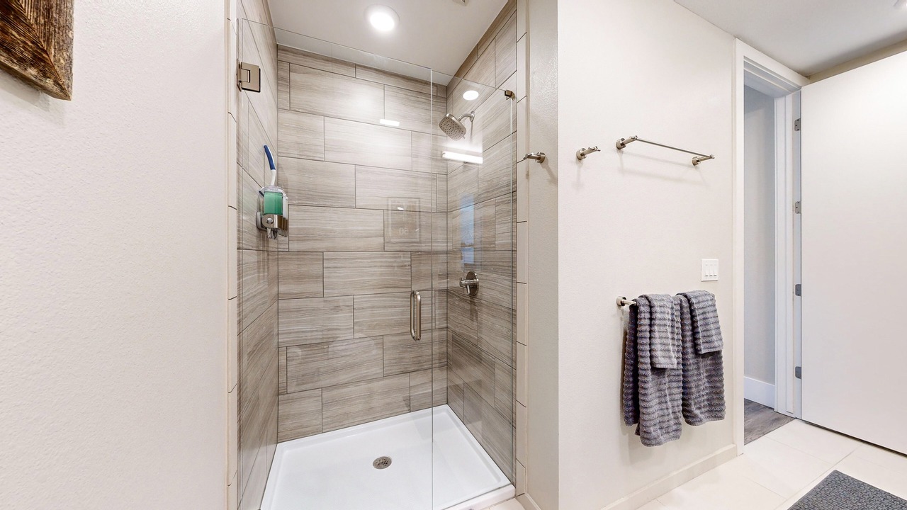 Photo of Bathroom in Golden