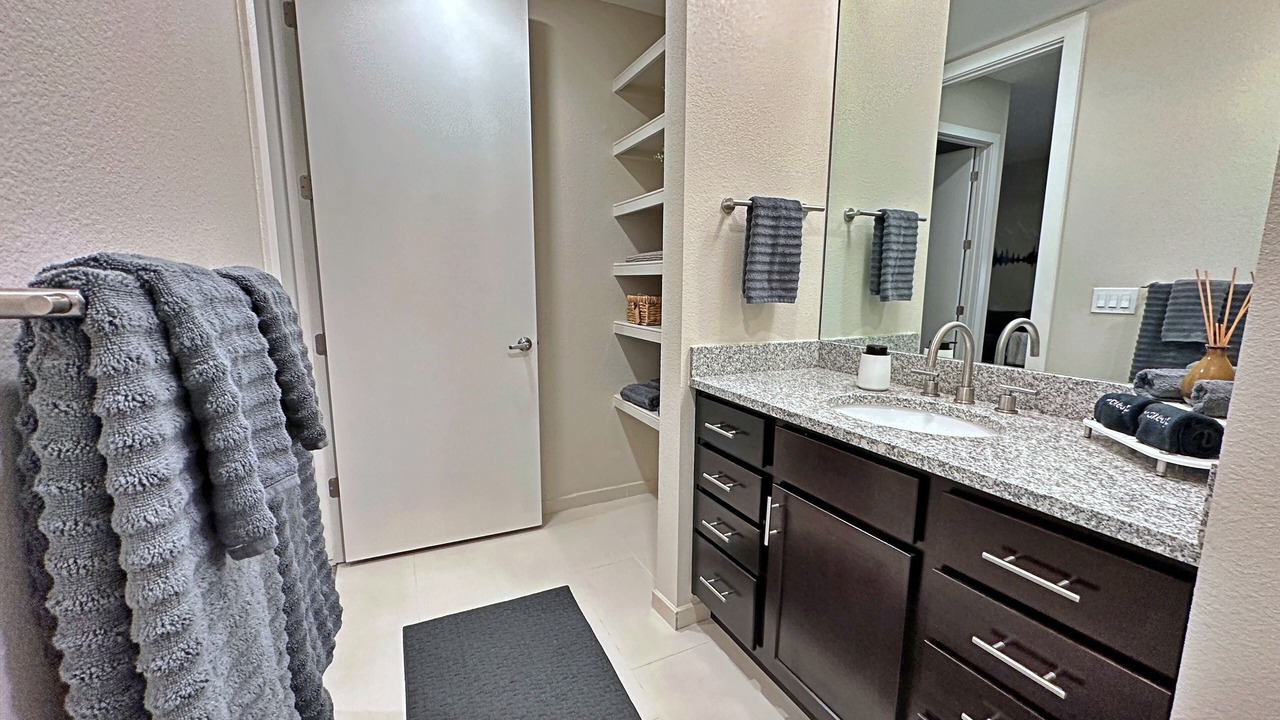 Photo of Bathroom in Golden