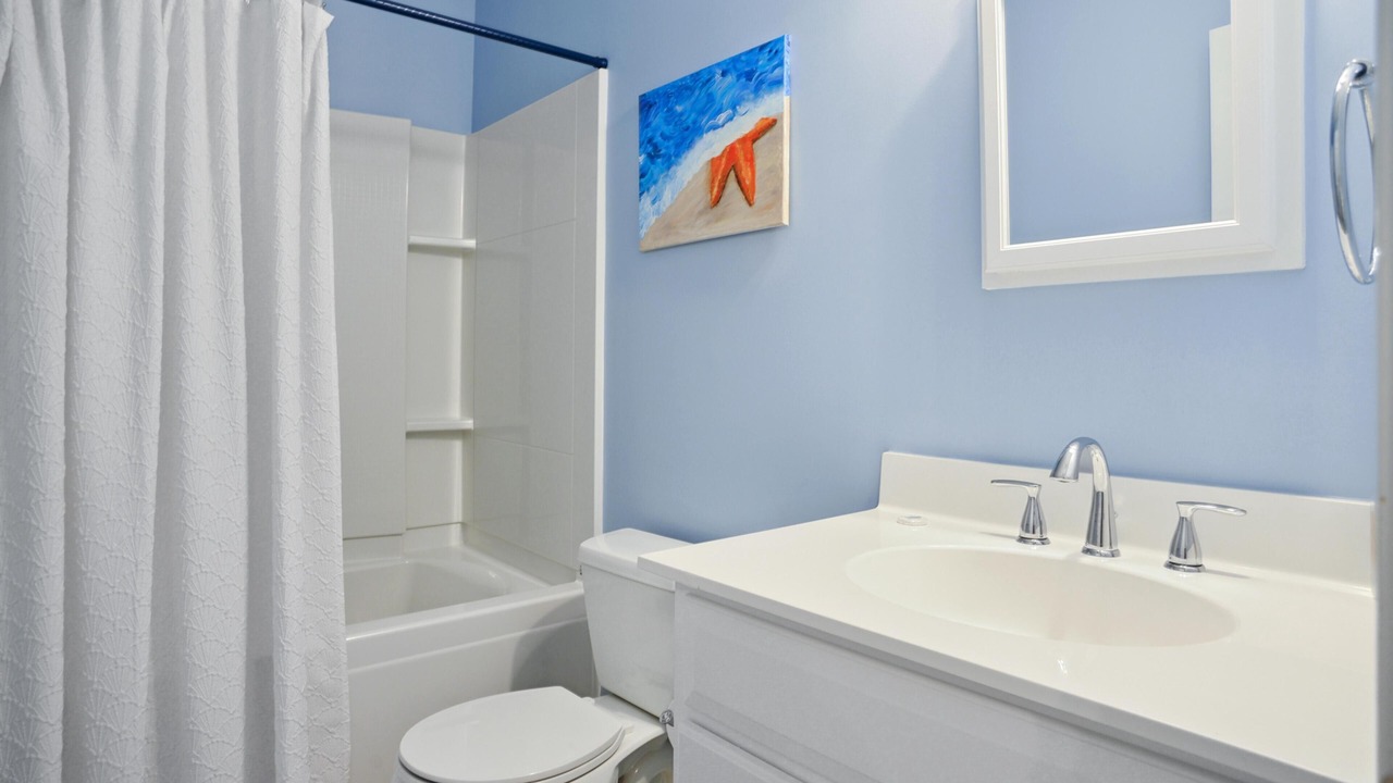 Photo of Bathroom in Beachwalk