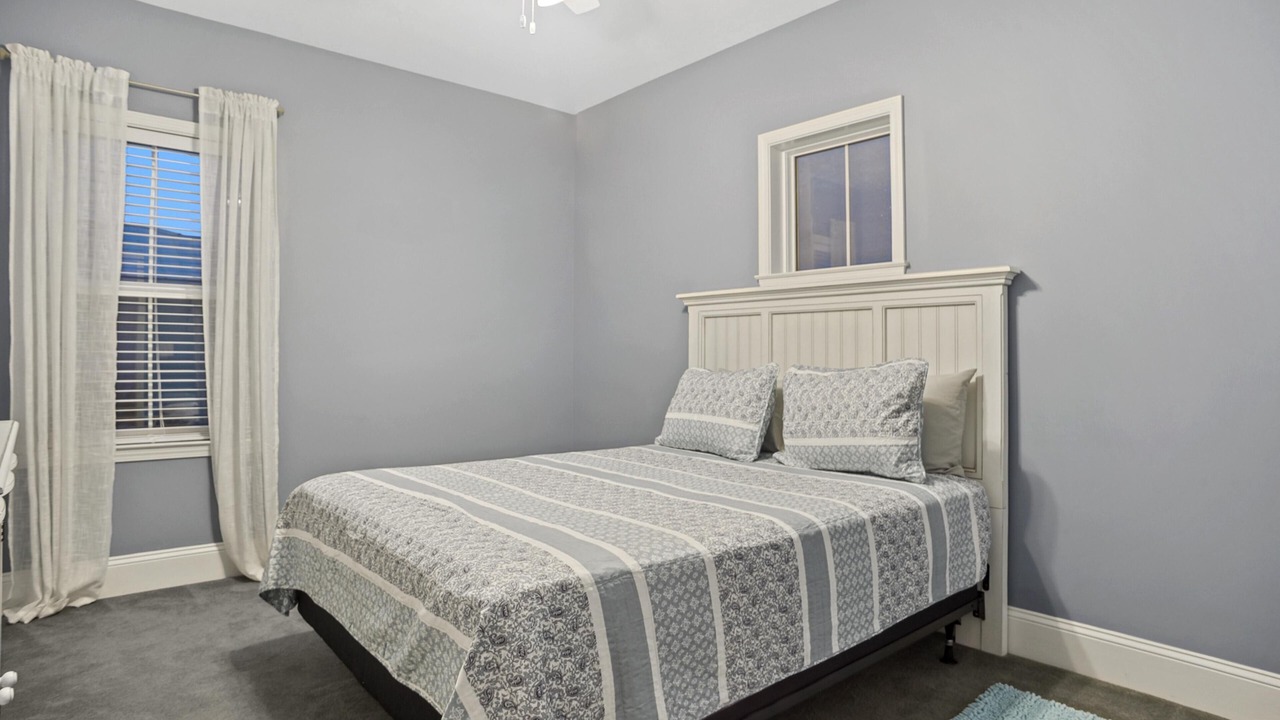Photo of Bedroom in Beachwalk