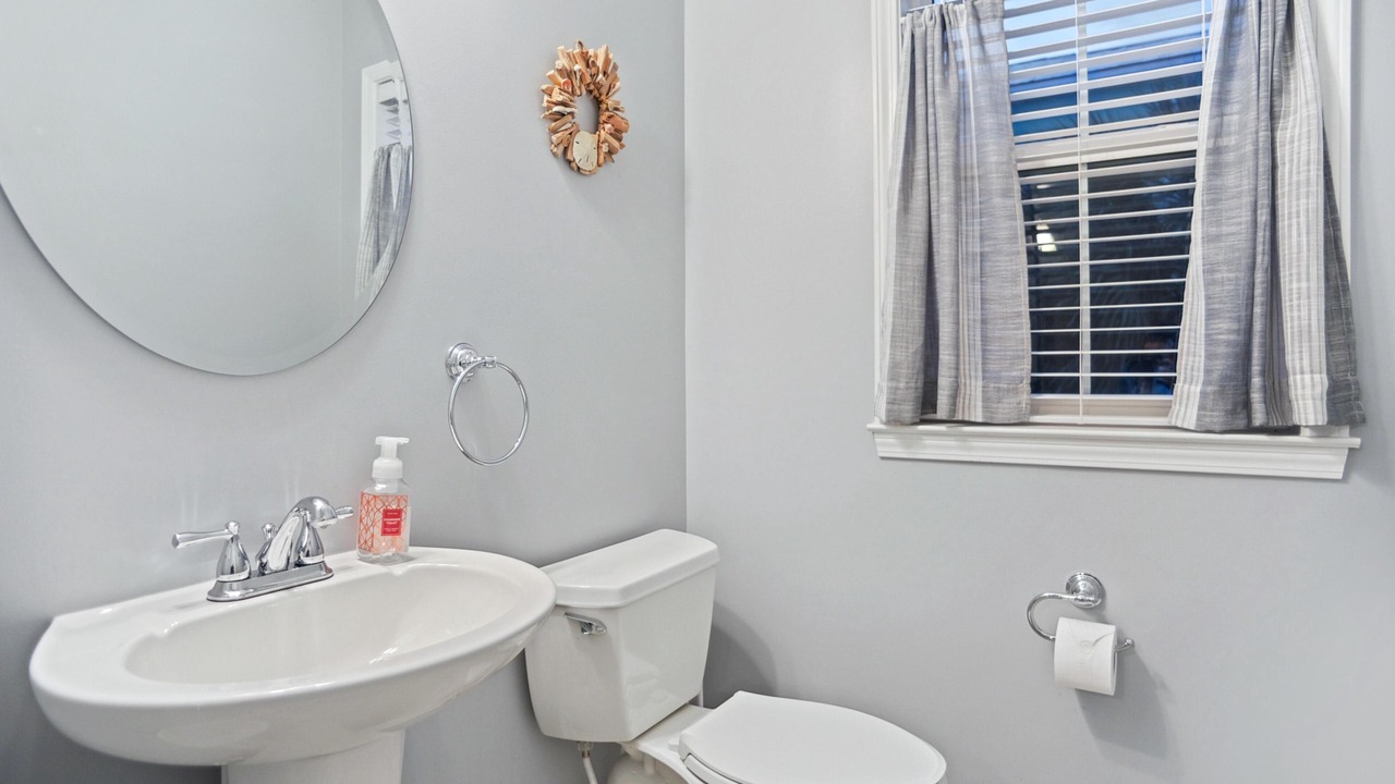 Photo of Bathroom in Beachwalk