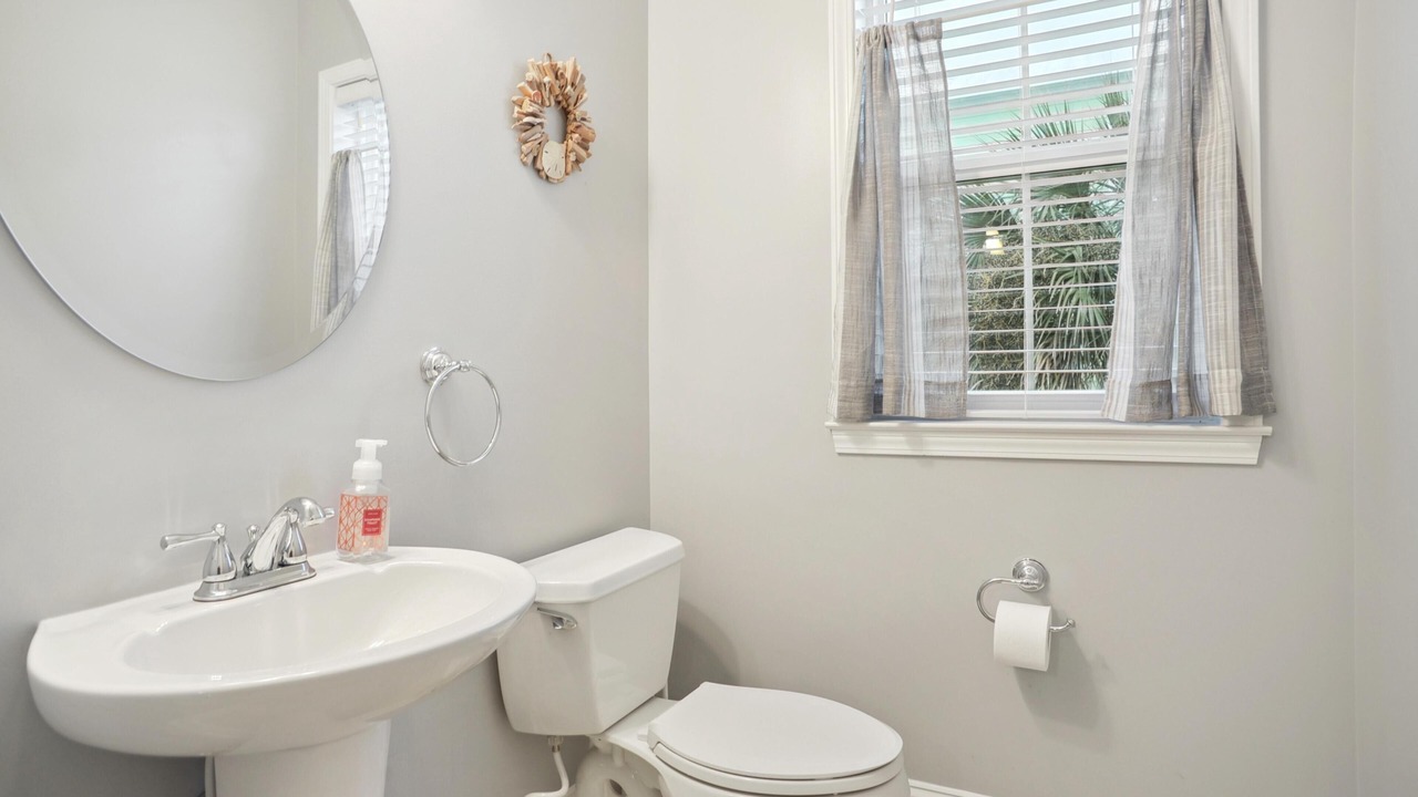 Photo of Bathroom in Beachwalk