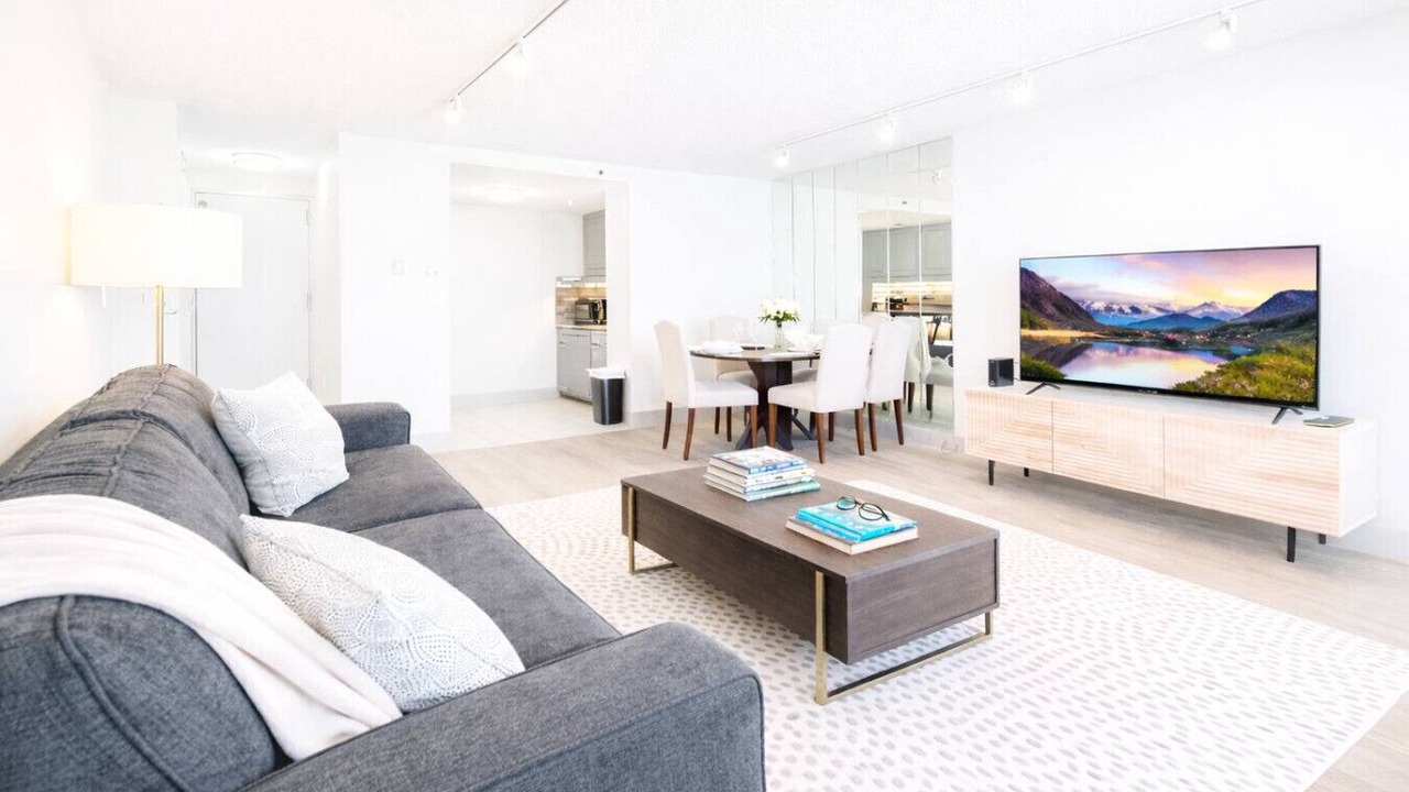 Photo of Livingroom in Downtown Hartford