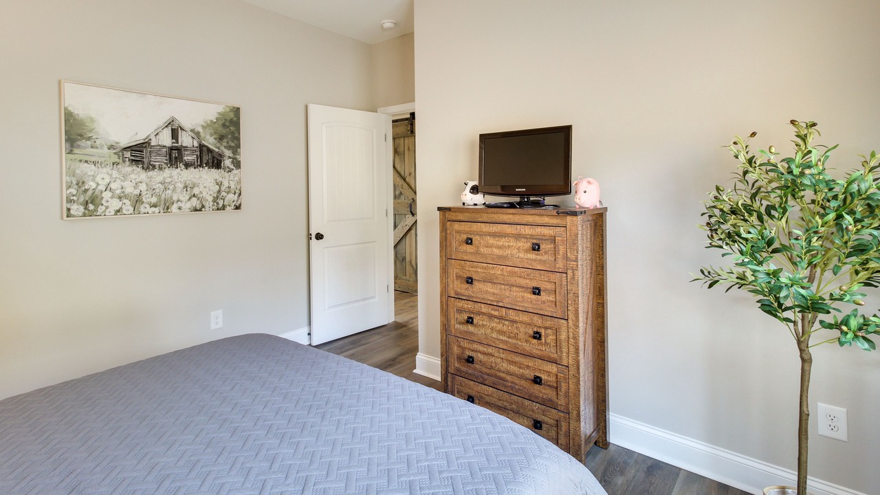 Photo of Bedroom in Ellijay