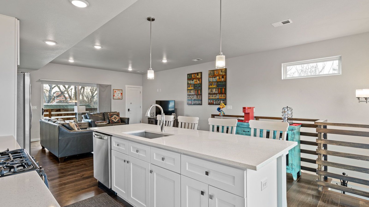 Photo of Others in Cheyenne