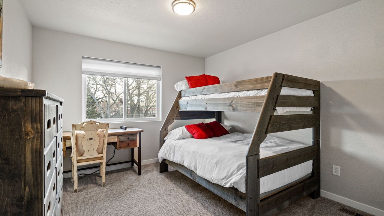 Photo of Bedroom in Cheyenne