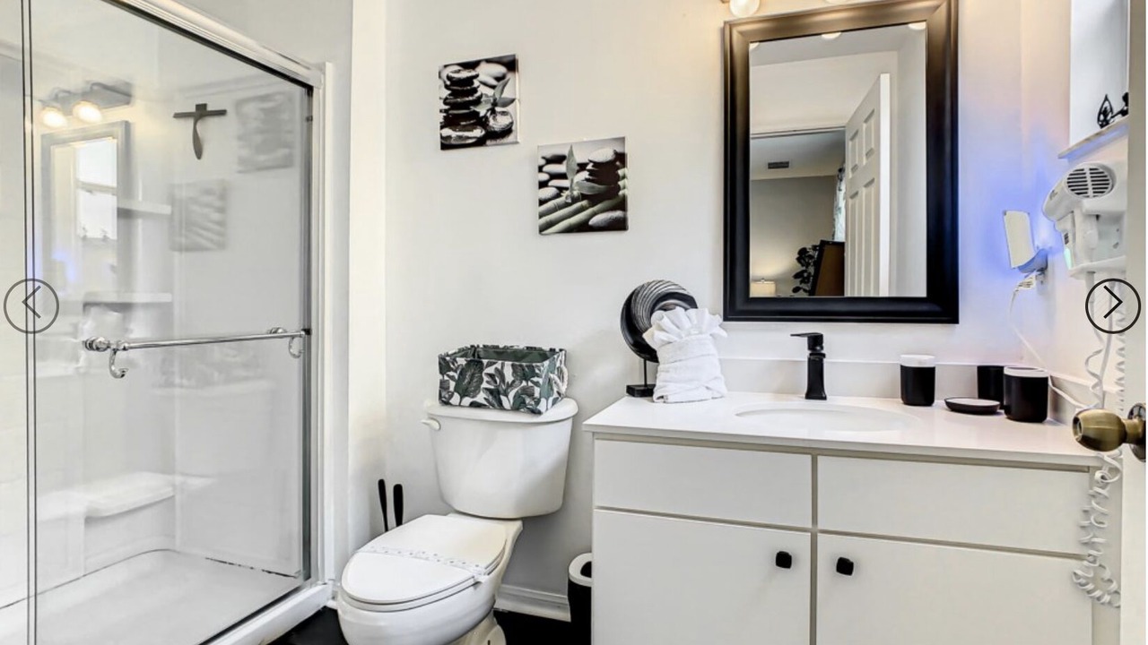 Photo of Bathroom in Crystal Cove