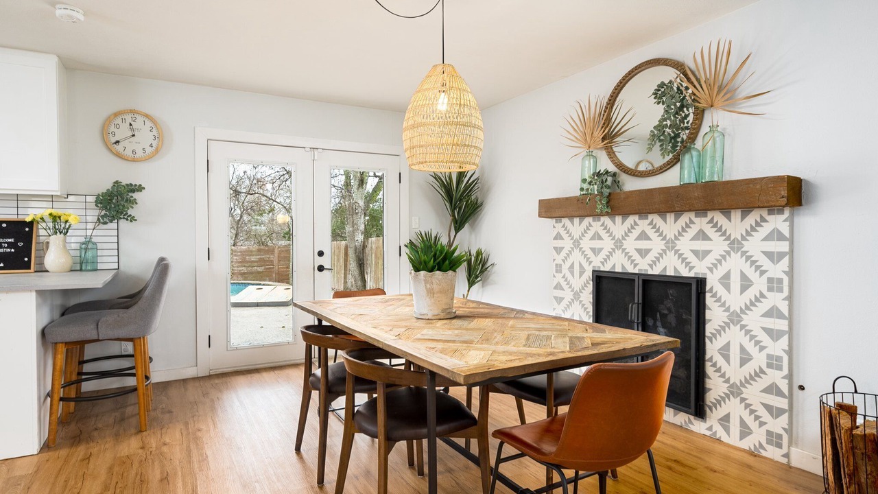 Photo of Livingroom in West Congress