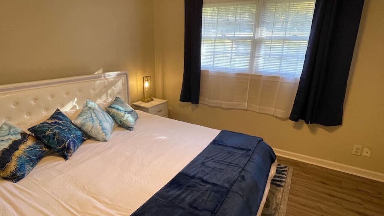 Photo of Bedroom in Commerce