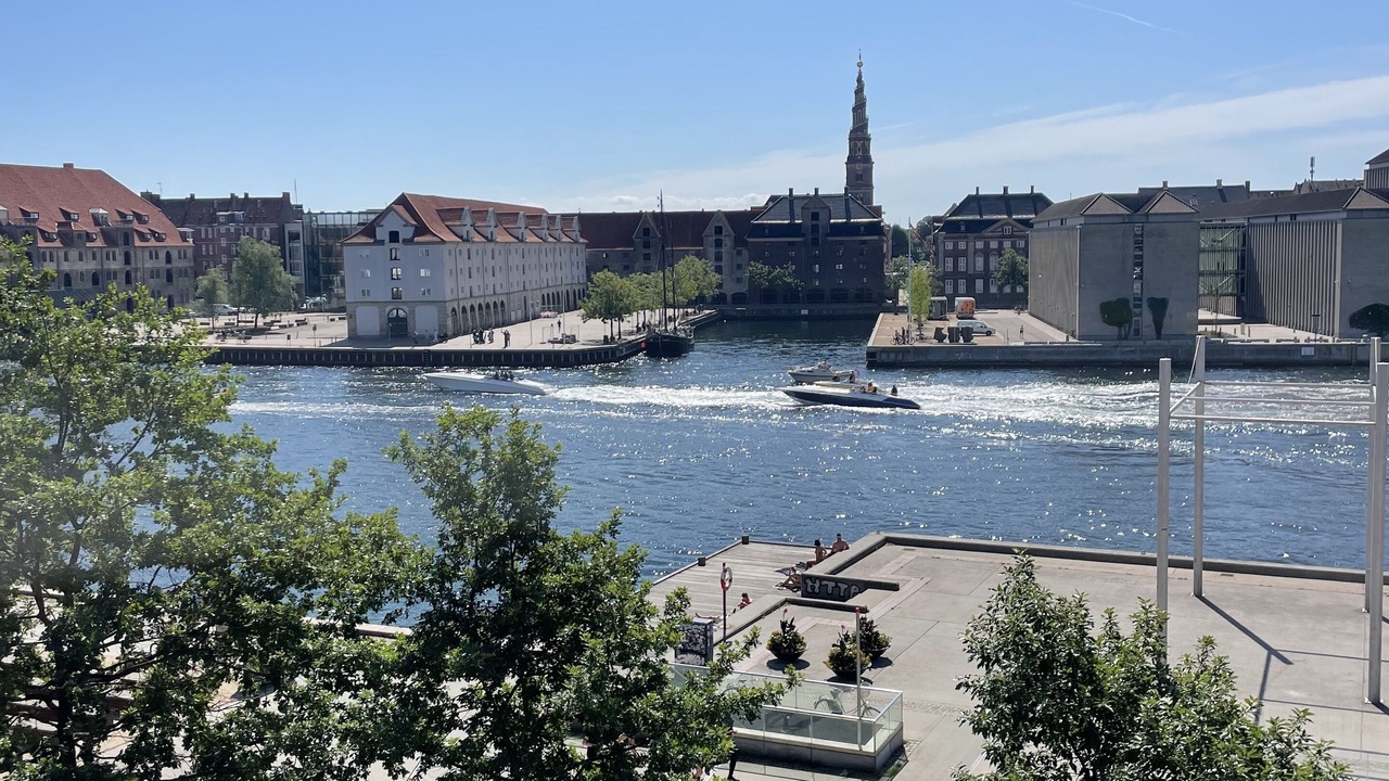Photo of Outdoor in Nyhavn - Amalienborg