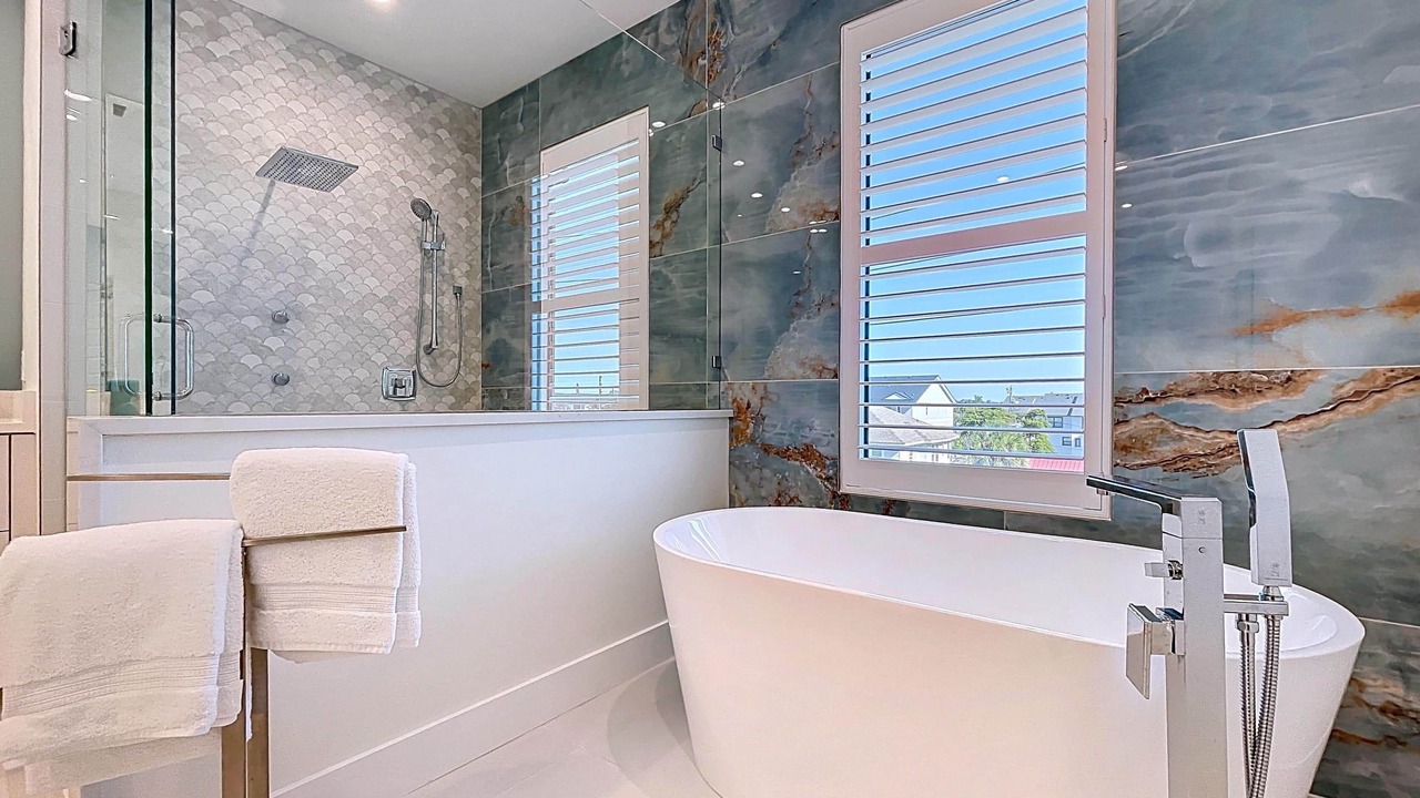 Photo of Bathroom in Treasure Island