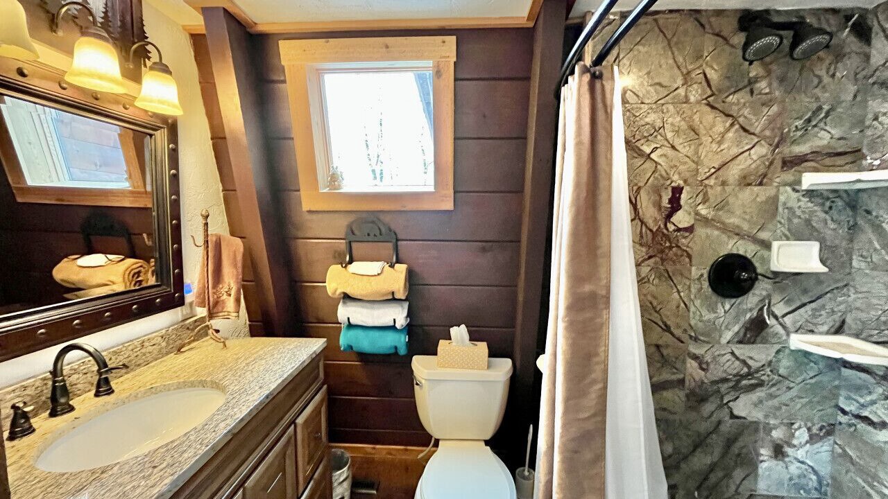 Photo of Bathroom in Hidden Valley