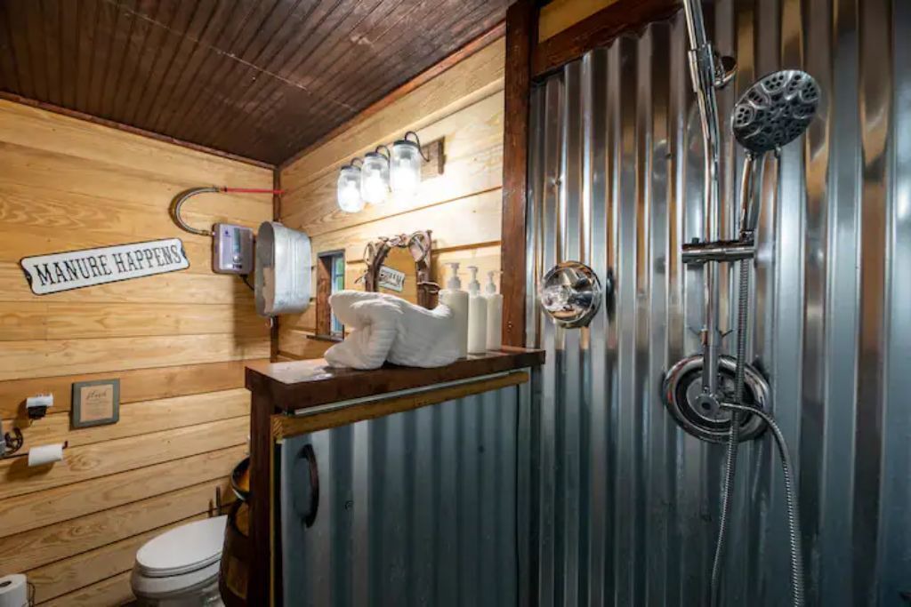 Photo of Bathroom in Oakwood