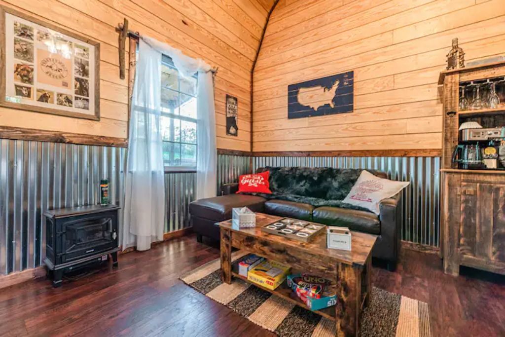 Photo of Livingroom in Oakwood