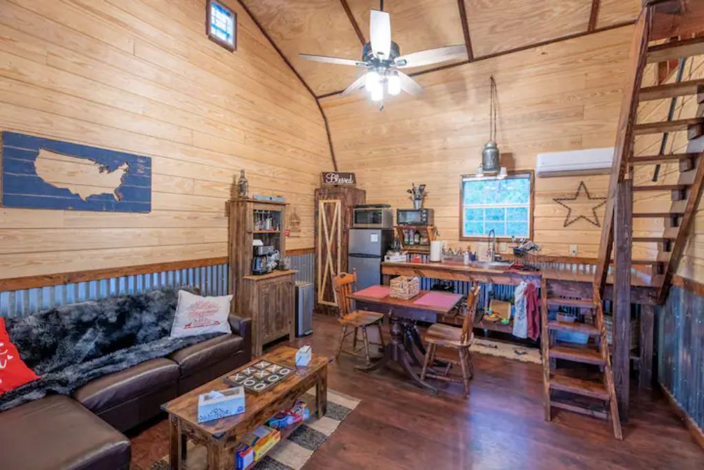 Photo of Livingroom in Oakwood