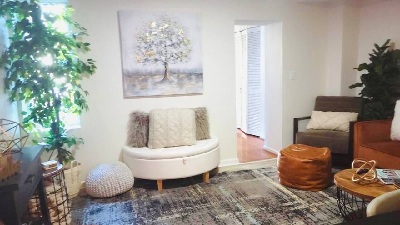 Photo of Livingroom in Downtown Baltimore