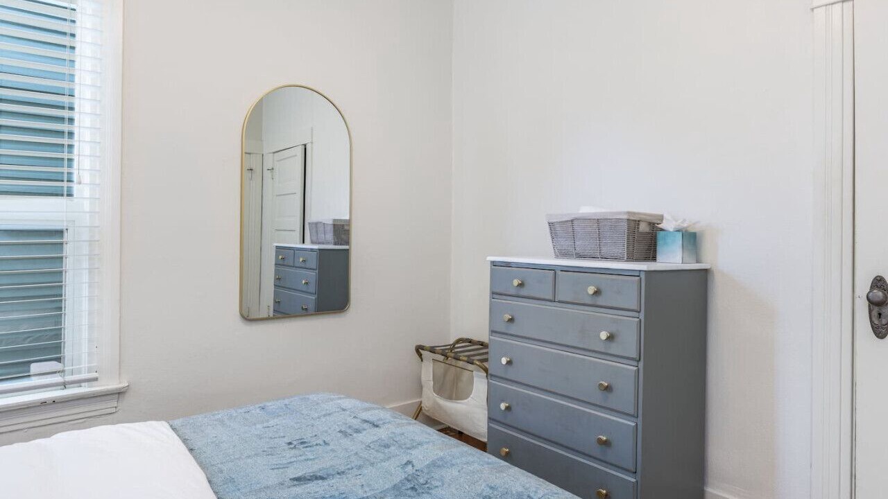 Photo of Others in Minor