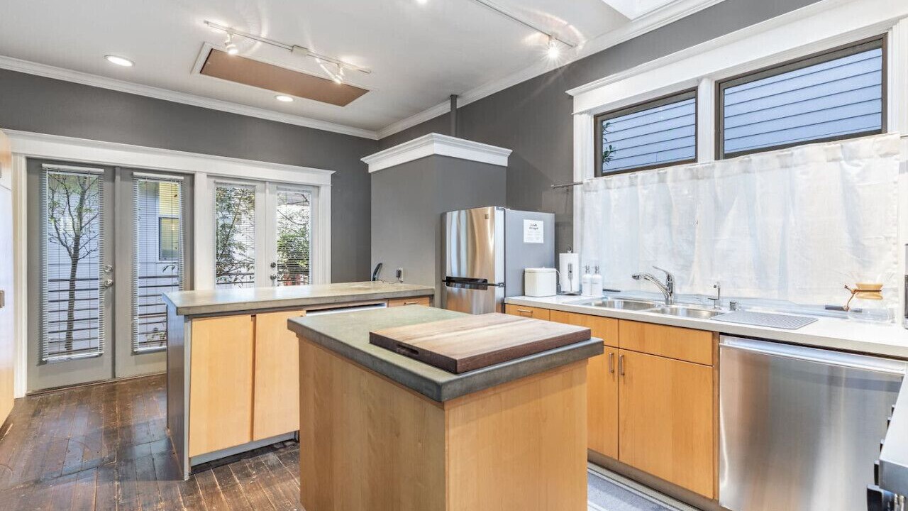 Photo of Others in Minor