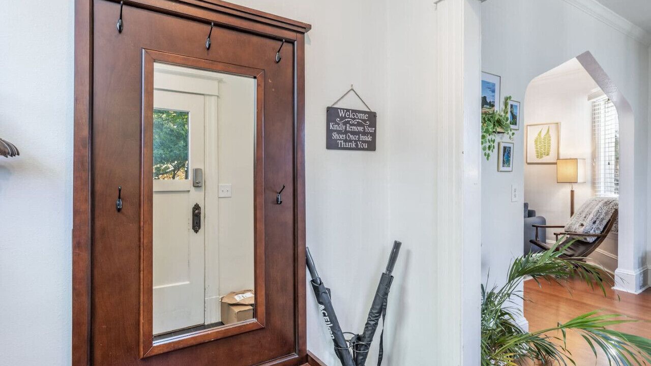 Photo of Others in Minor