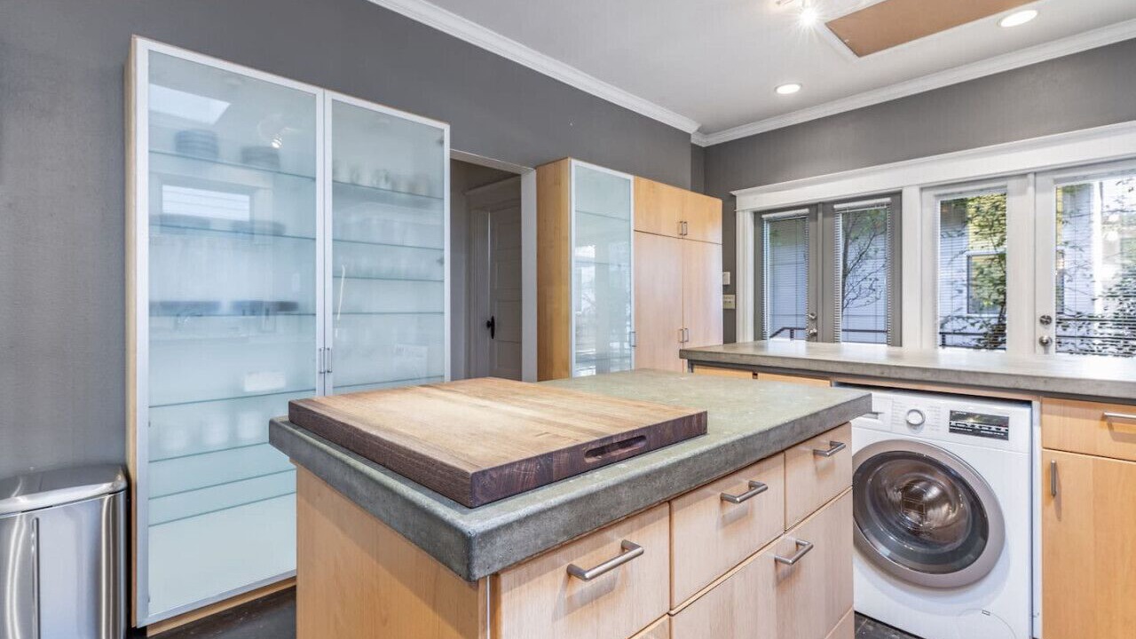 Photo of Others in Minor