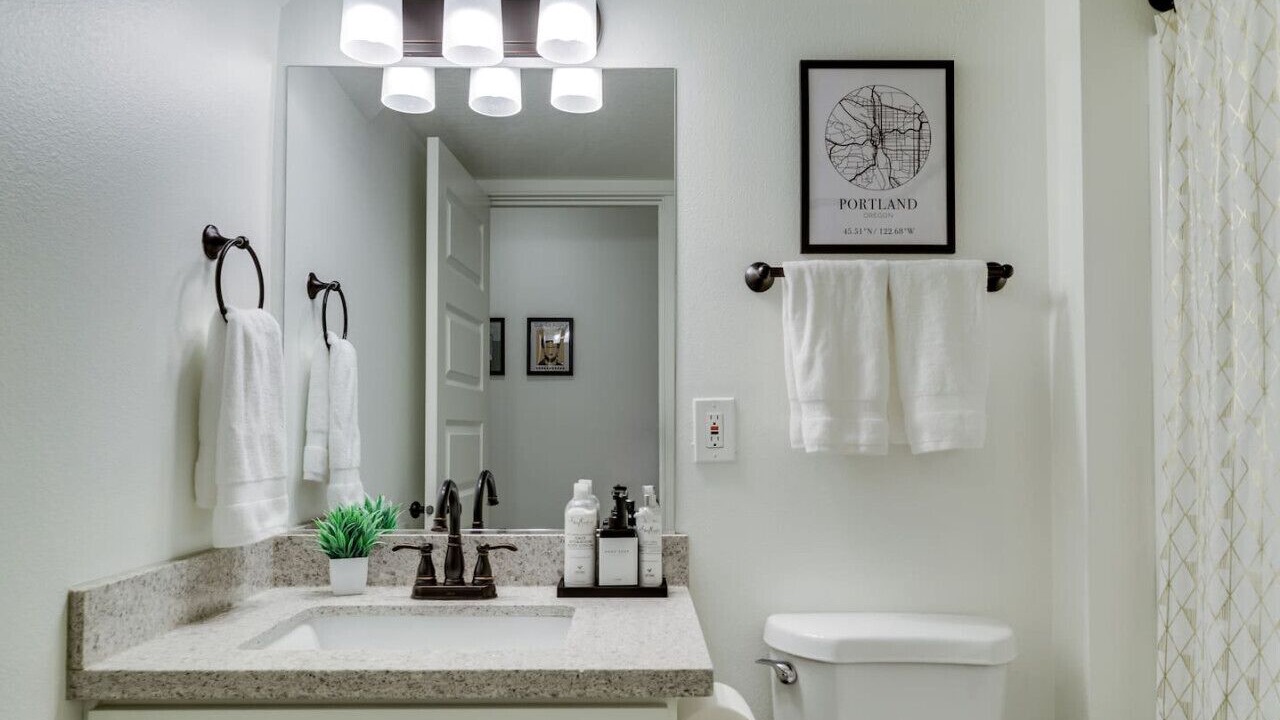 Photo of Bathroom in University Park