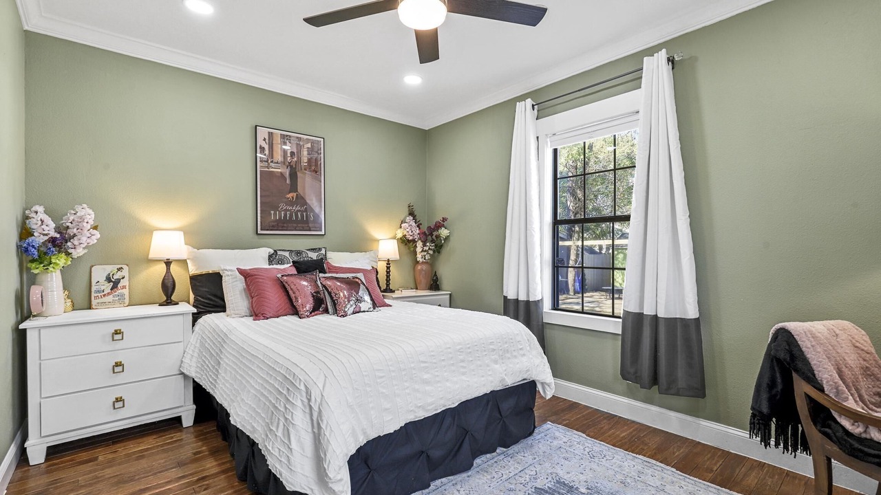 Photo of Bedroom in Fairmount